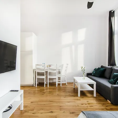 Apartment Beautiful Diamond - 10 Min Walk To Market Square! *